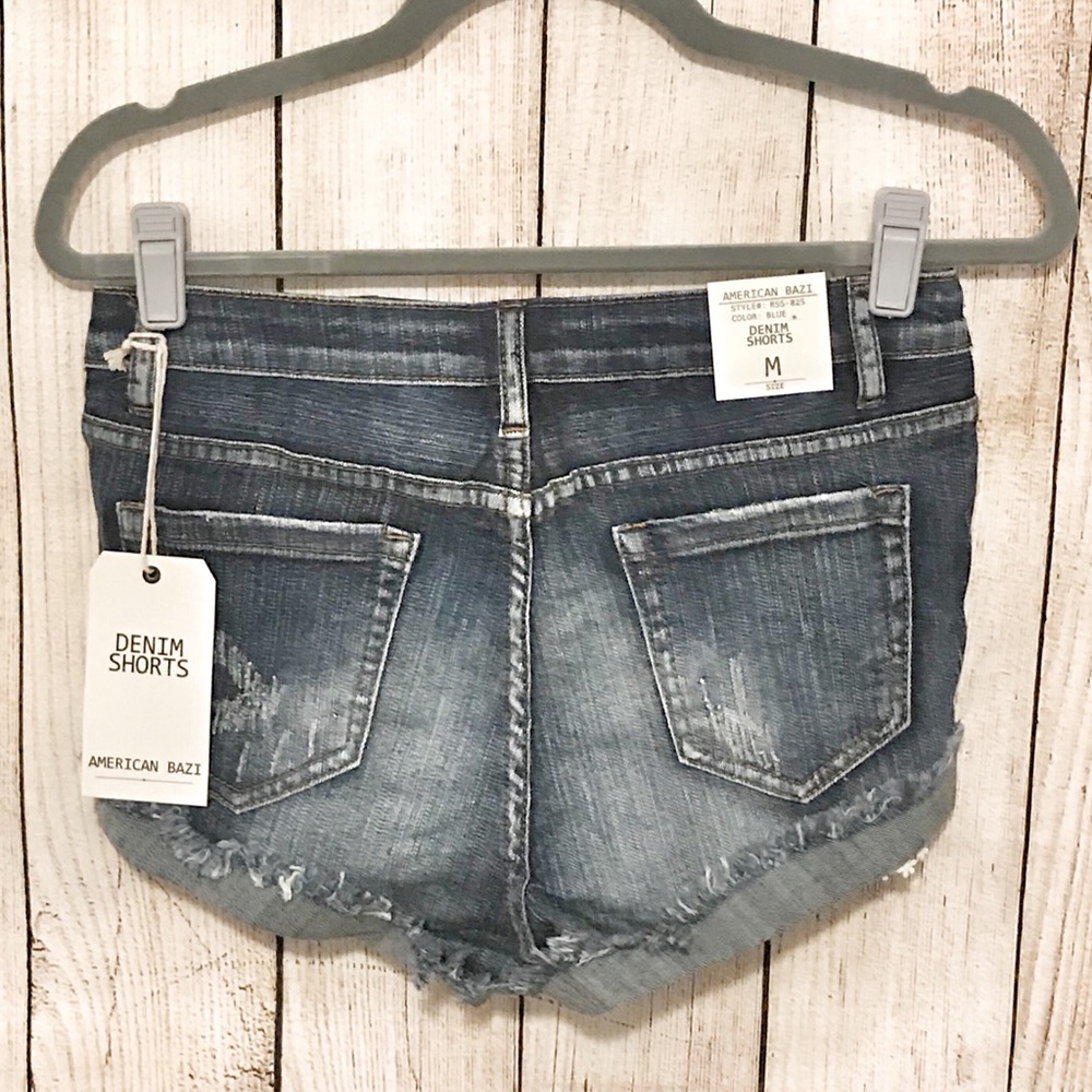 Lace Pocket Denim Shorts - Picture 4 of 4